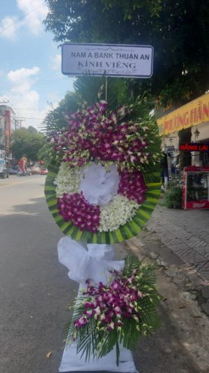 Kệ hoa đám tang - 12